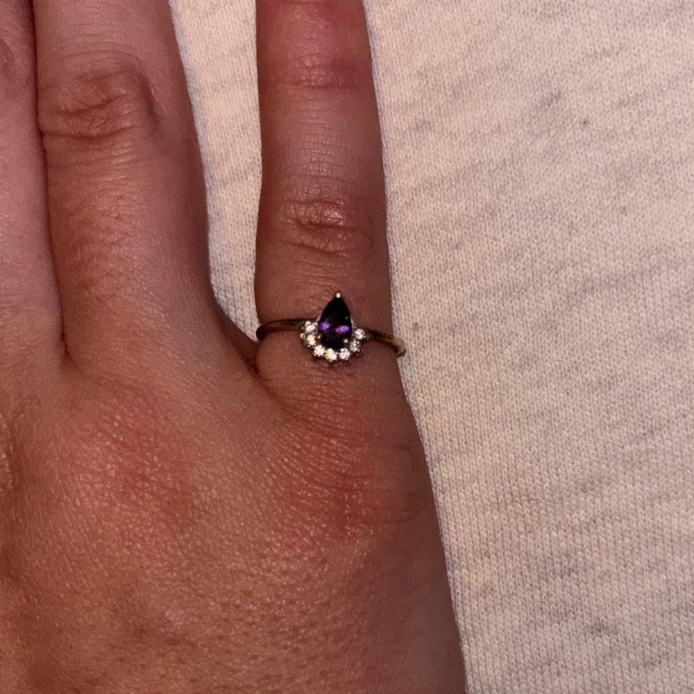 Elegant Purple Teardrop Ring